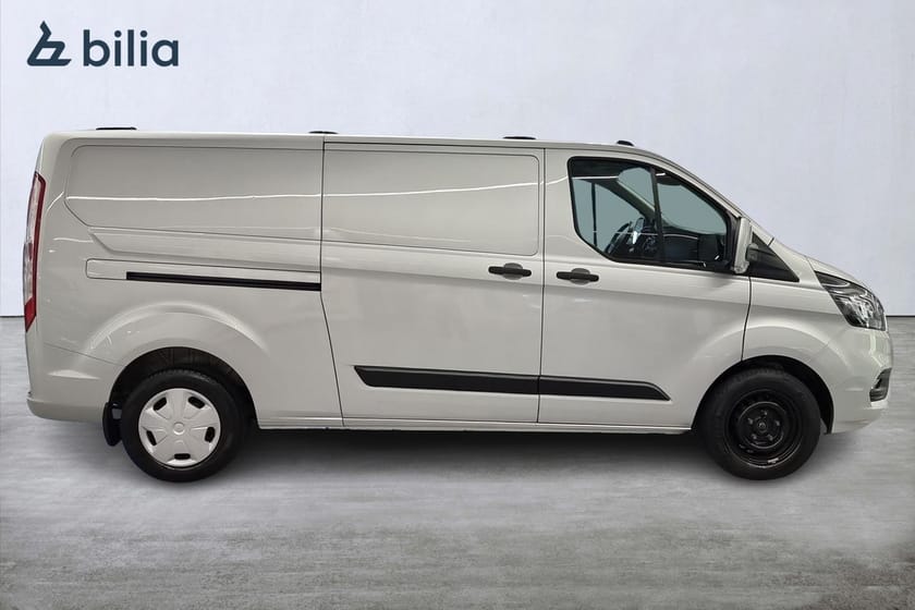 Bild 1 av Ford Transit Custom 300 Skåp L2 130 Tre A_HMC *VINTERHJUL INGÅR*