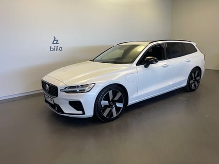 Volvo V60 Recharge T6 II Ultimate Dark/ Panoramatak/ Headup Display/ Harman Kardon/ 360 kamera/