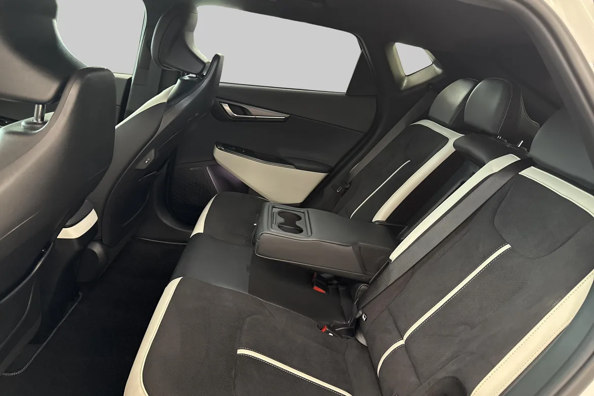 picture of a car