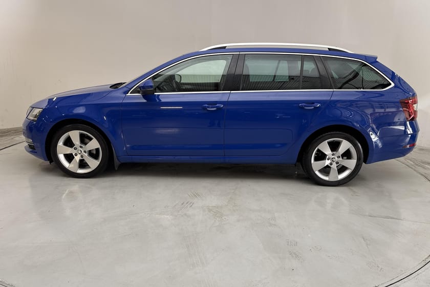 Bild 2 av Škoda Octavia Kombi III 2.0 TDI (150hk) Kamera Drag Värmare