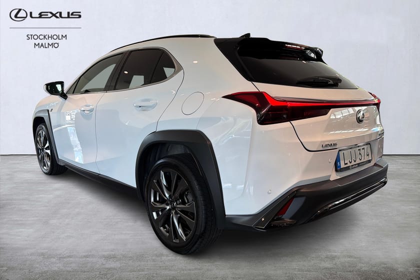 Bild 3 av Lexus UX 250h F Sport Design 184hk P-värm Navi Keyless B-kamera