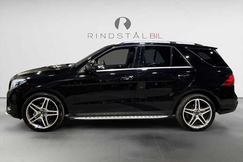 Bild 4 av Mercedes-Benz GLE 350 d 4MATIC 258 HK AUT 4M AMG-LINE DRAG D-VÄRM NAVI PANO H/K 21"