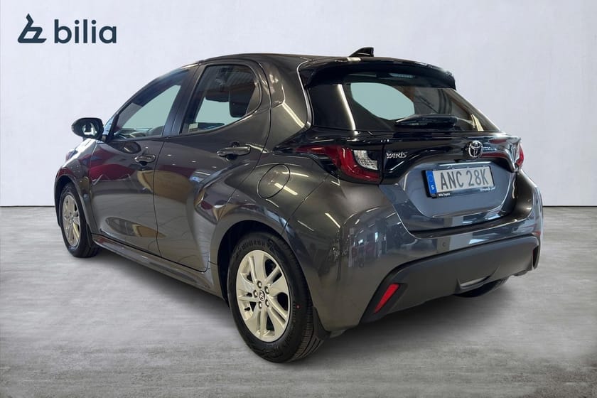 Bild 2 av Toyota Yaris Hybrid 115 1,5 5D ACTIVE KOMFORTPAKET P-SENSORER VINTERHJUL