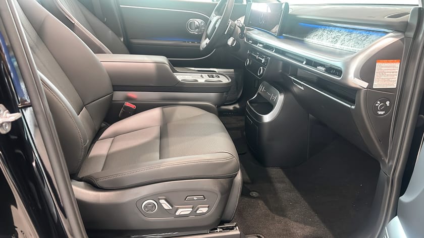 Bild 3 av Hyundai Ioniq 9 Long Range AWD 7S 110KWH CALLIGRAPHY MY26 0,99% RÄNTA