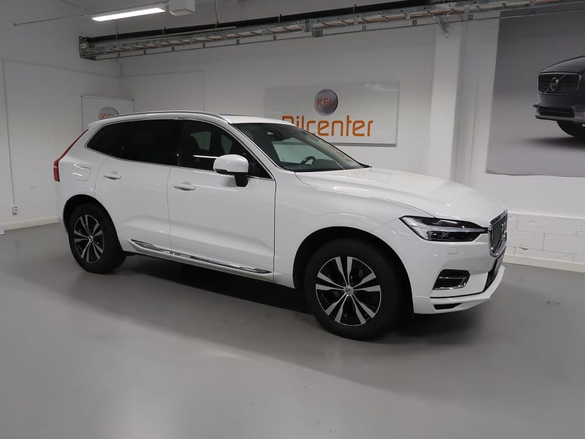 Bild 4 av Volvo XC60 Recharge T6 AWD V-Däck ingår Drag-Kamera-Navi-Pano-BLIS