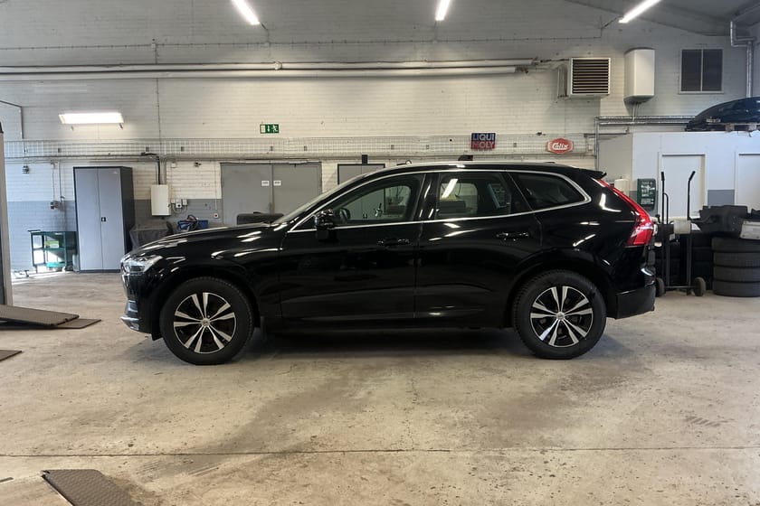 Bild 3 av Volvo XC60 B5 2WD Bensin (250hk) Reparationsobjekt