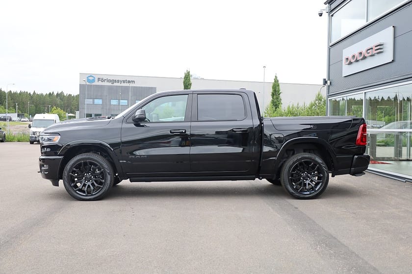 Bild 5 av RAM 1500 RHO Dodge Crew Cab Limited Night RAMBOX 548hk