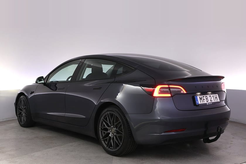 Bild 4 av Tesla Model 3 Long Range AWD Refresh Autopilot Pano Drag