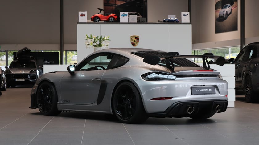 Bild 2 av Porsche 718 Cayman GT4 RS 
