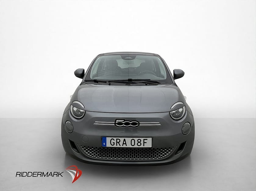 Bild 3 av Fiat 500e 42 kWh118hk ICON Kamera Pano  Bluetooth Navi