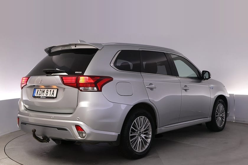 Bild 5 av Mitsubishi Outlander PHEV AWD Business Läder 360 Drag