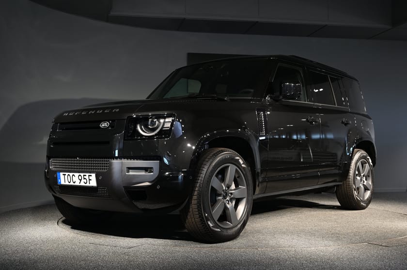 Bild 1 av Land Rover Defender P300e PHEV X-Dynamic SE *Direktleverans*