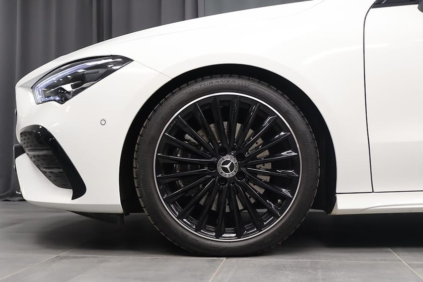 Bild 5 av Mercedes-Benz CLA 200 Shooting Brake AMG Premium Pano Night 360 MOMS