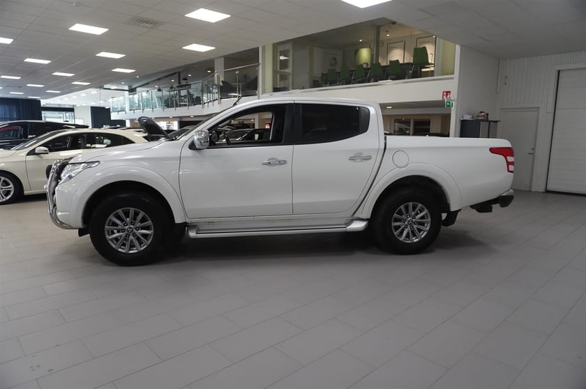 Bild 3 av Mitsubishi L200 Dubbelhytt 2.4 Di-D Business Double Cab 181 hk Aut