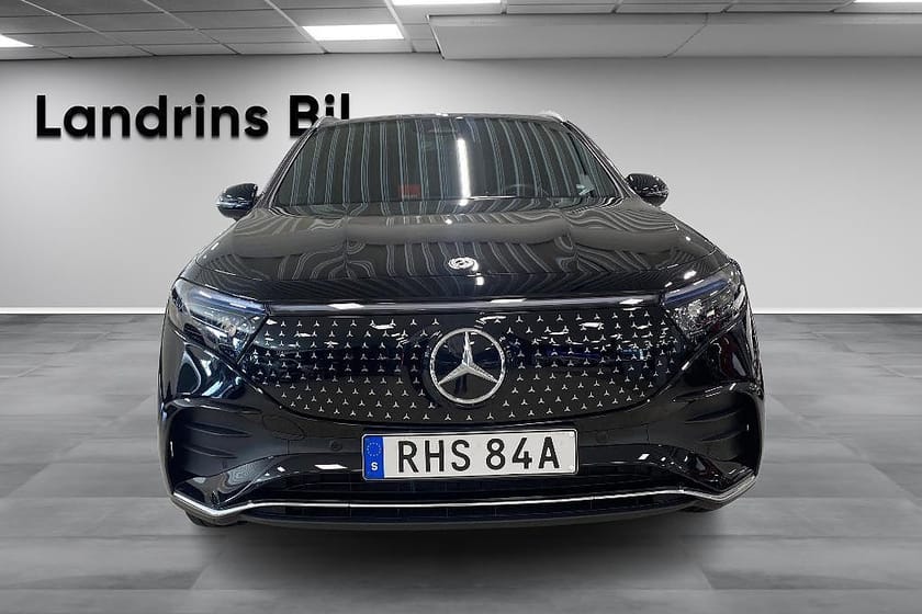 Bild 2 av Mercedes-Benz EQA 300 4MATIC / AMG / MOMS