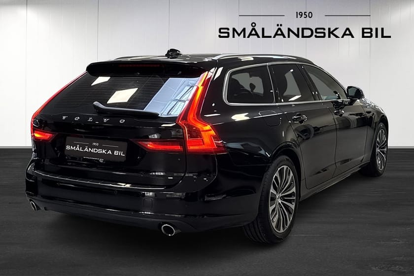 Bild 4 av Volvo V90 D4 Geartronic Momentum Panorama Drag 190hk