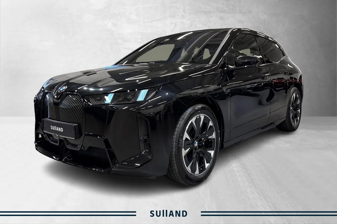 Bilde av BMW iX xDrive60