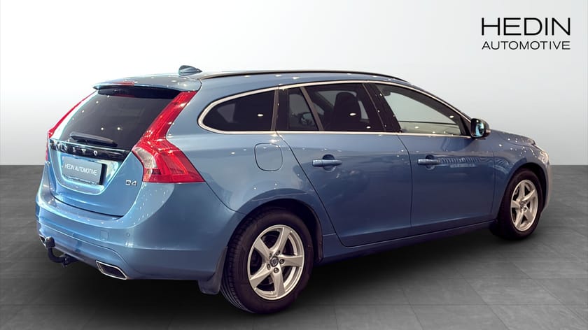 Bild 2 av Volvo V60 D4 P-värmare, Dragkrok, Rattvärme