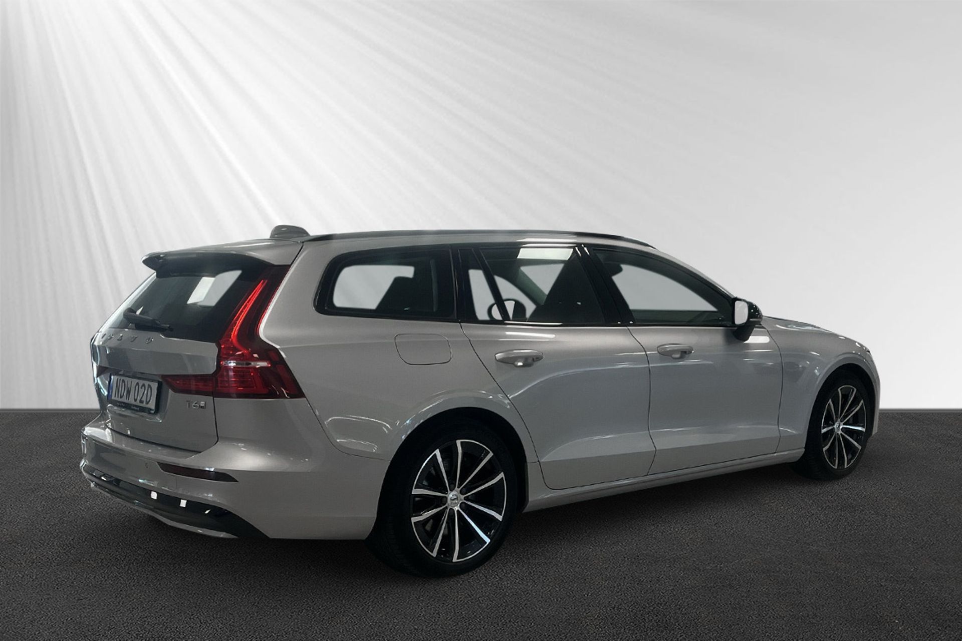 Volvo V60 T6 Plus Dark Edition 2025, bild 3/7