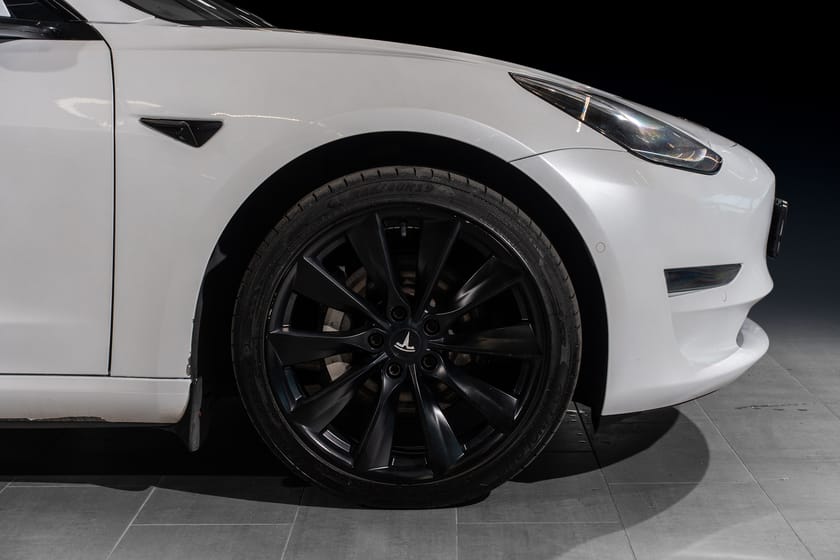 Bilde 5 av Tesla Model 3 Long Range AWD Autopilot Forvarme App Skinn Kamera 19"