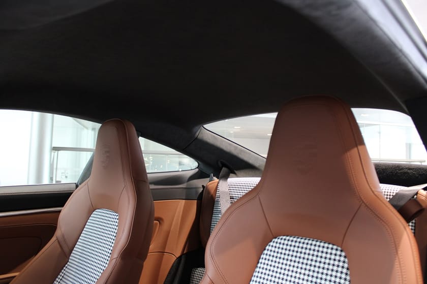 Bild 3 av Porsche 911 GT3 Touring 992.2 PTS Oslo Blue