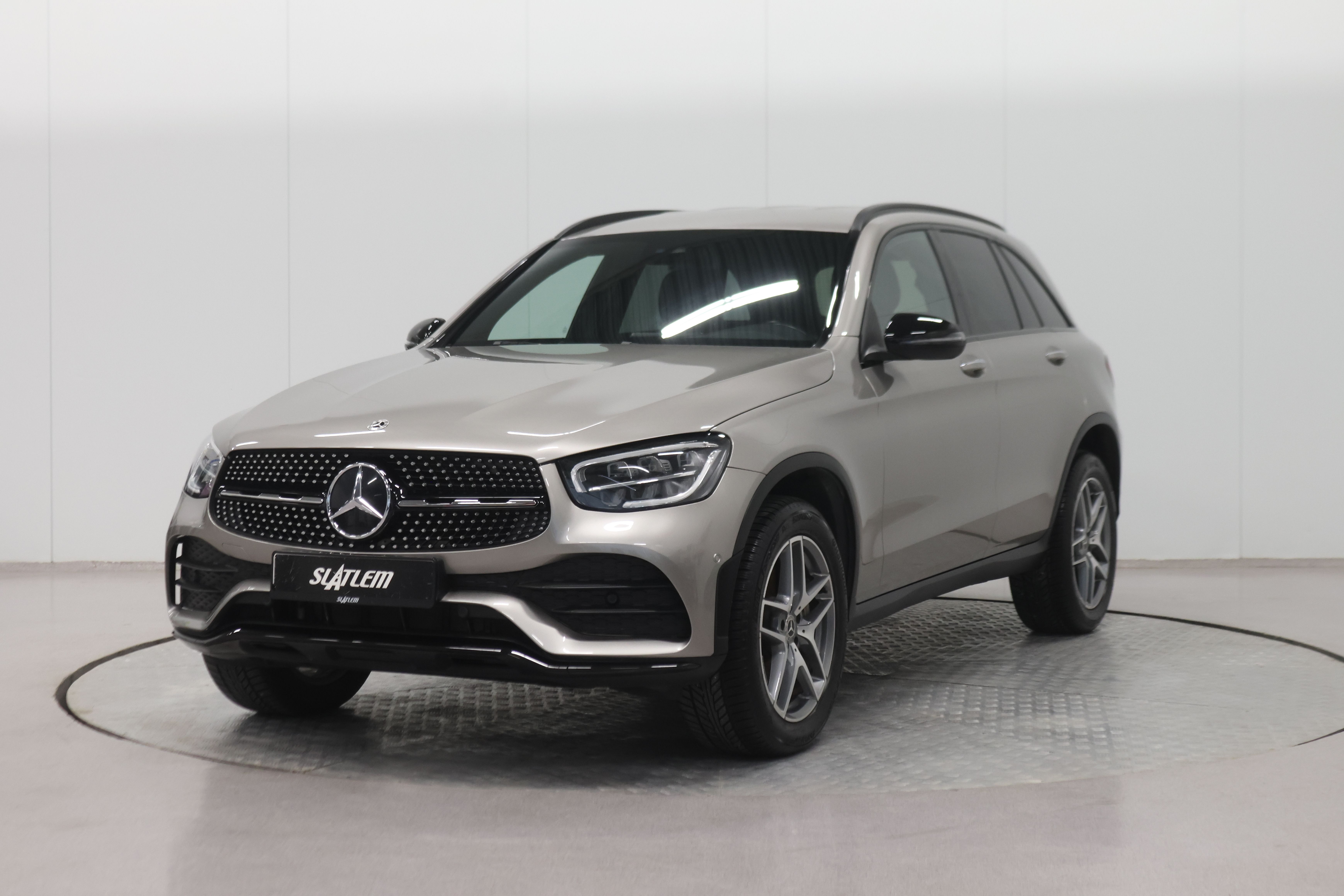 Mercedes-Benz GLC 300 e 4MATIC