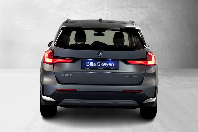 Bilde 4 av BMW iX1 xDrive30 Charged, ComfAcc, HUD, H.Feste, Adp-Led