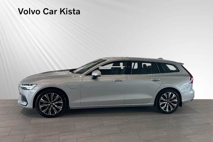 Bild 3 av Volvo V60 Recharge T6 Core Edition BLIS B-Kamera