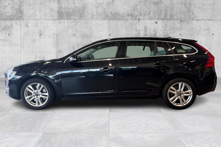 Bilde 2 av Volvo V60 D6 Summum Plug in /Krok/Brunt Skinn/Navi/Ny regreim+++
