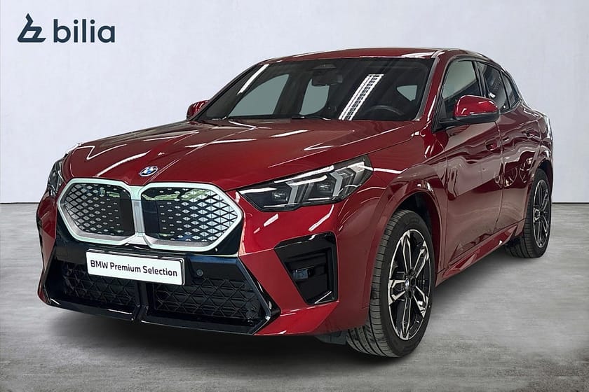 Bild 1 av BMW iX2 xDrive30 xDrive 30 M-Sport | Aktiv farth. | Tonade rutor | Drag
