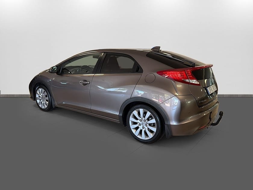 Bild 3 av Honda Civic 1.8 i-VTEC 142 HK Lifestyle / Dragkrok