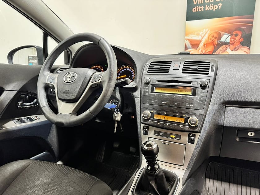 Bild 2 av Toyota Avensis Kombi