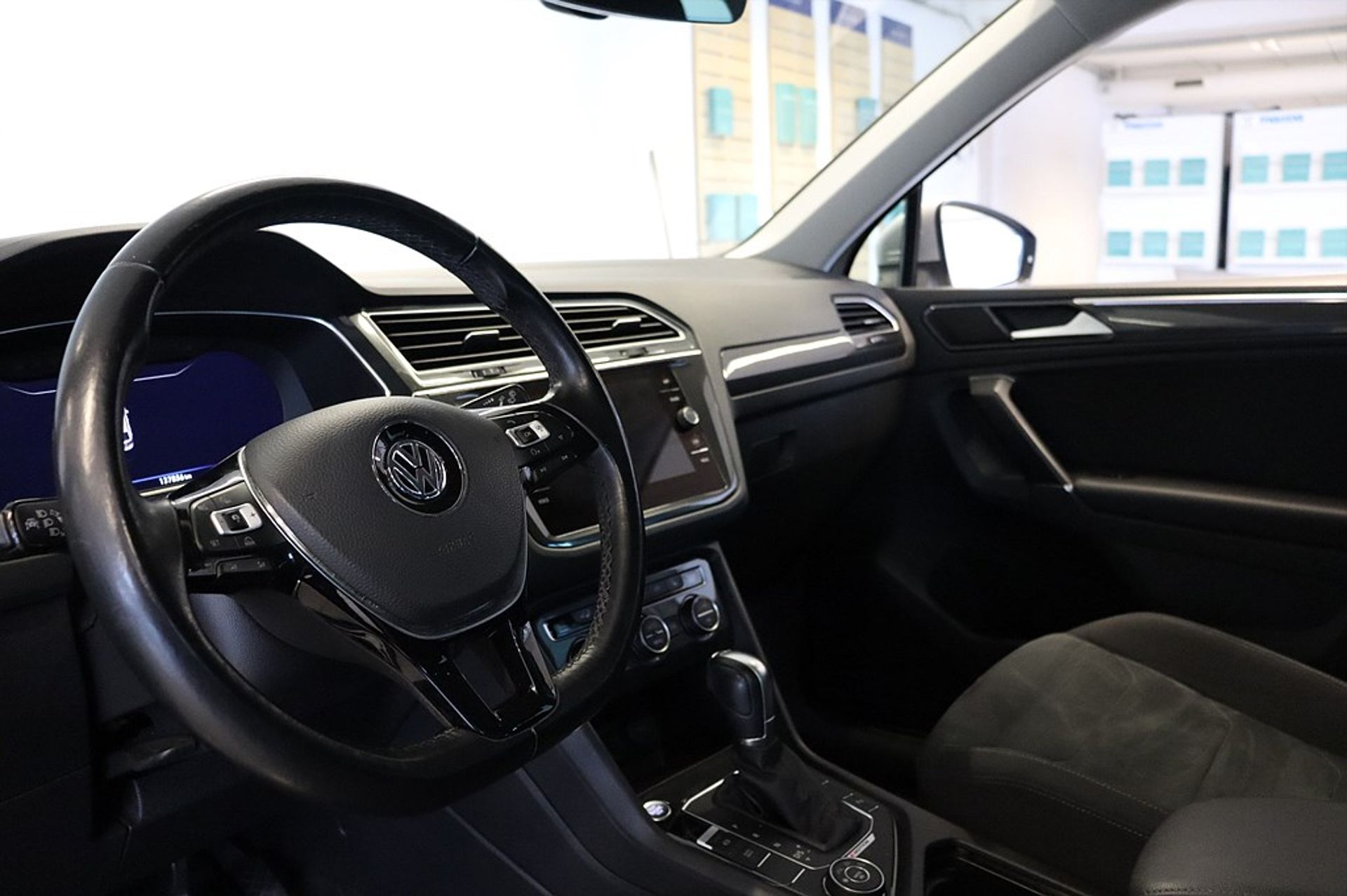 Volkswagen Tiguan 2.0 TSI 4Motion 2018, bild 7/10