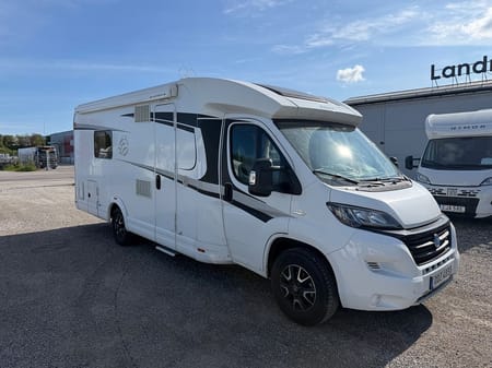 Knaus Campervan Fiat Sky Ti 700 * Alde & Långbäddar & Automat *