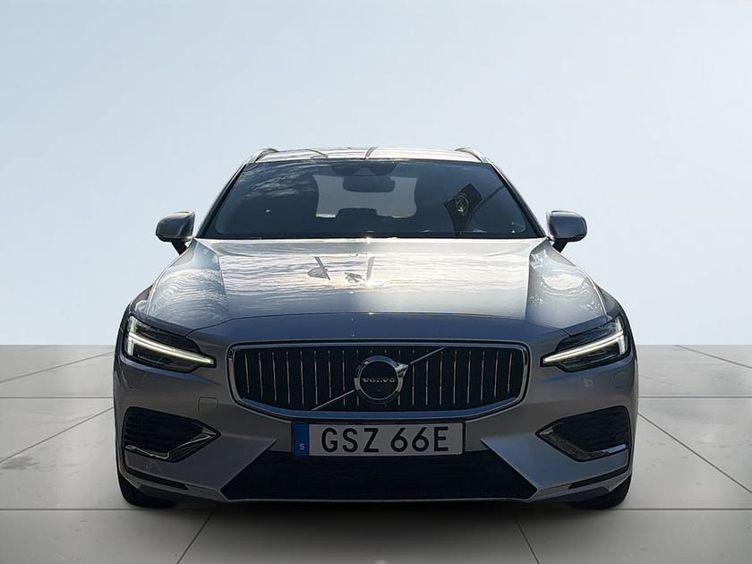 Bild 2 av Volvo V60 Recharge T6 AWD Inscription 360Kamera/S&V-Hjul/Dragkrok