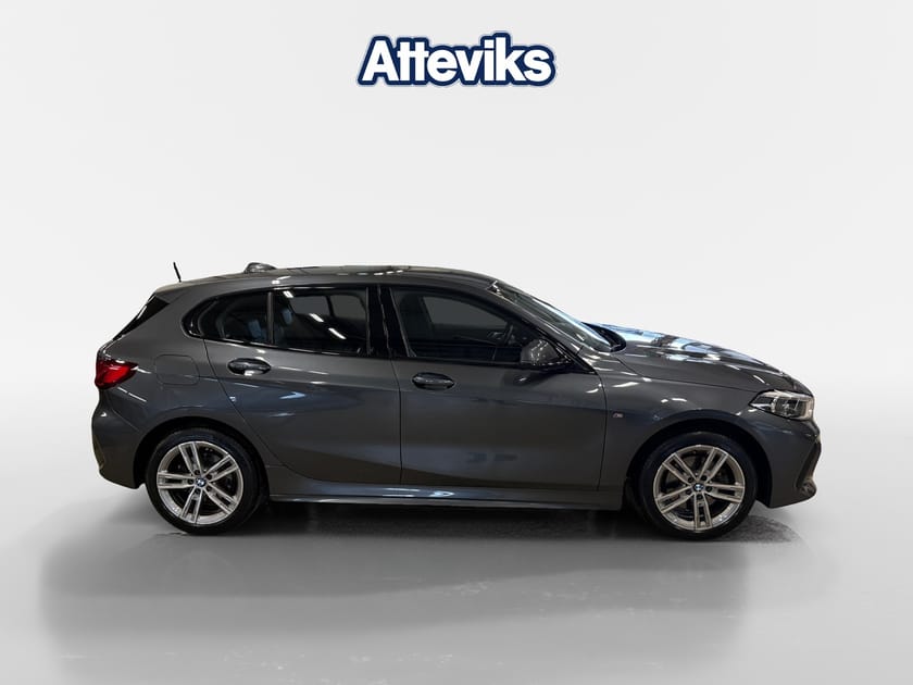 Bild 2 av BMW 118i M-Sport/P-Sensorer/Sportstolar