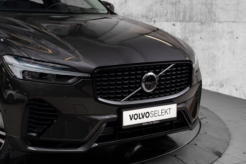 Bilde 3 av Volvo XC60 T6 AWD Plug In Hybrid Ultra Dark Head-Up H/K