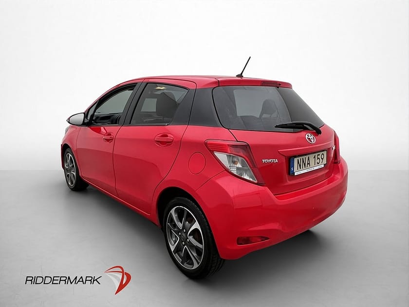 Bild 2 av Toyota Yaris 1.33 Dual VVT-i  B-Kamera Bluetooth Farthållare