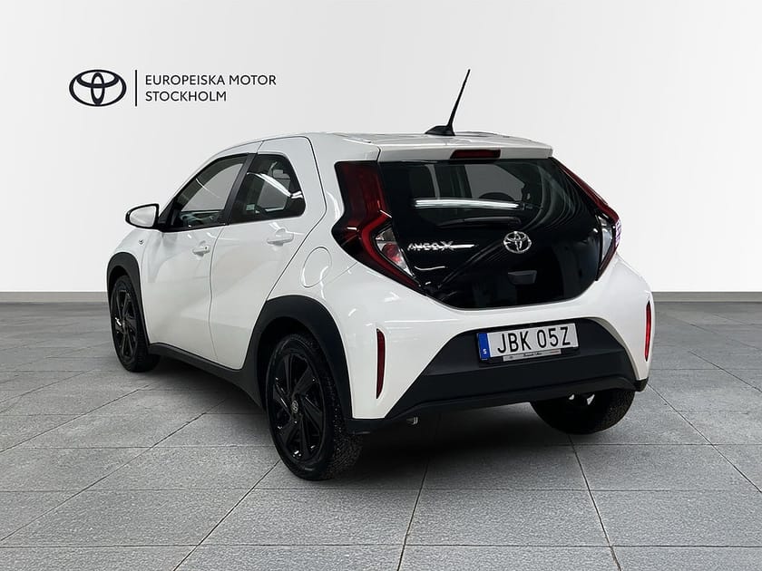 Bild 2 av Toyota Aygo X 1,0 MAN / PLAY / V-HJUL / Garanti