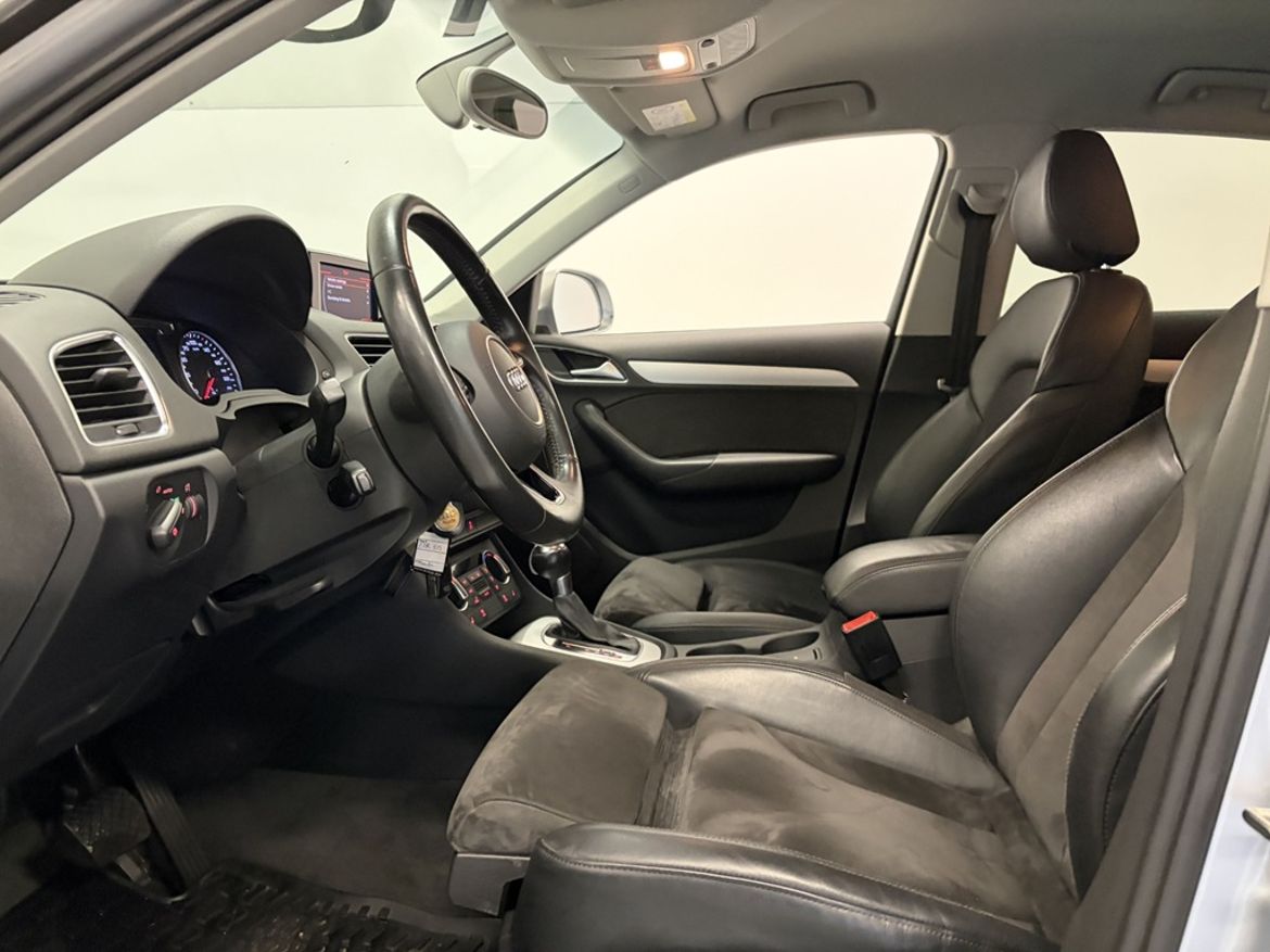 Audi Audi Q3 — bild 8