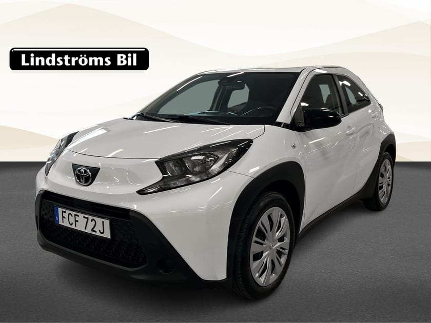 Bild 1 av Toyota Aygo X Play 1.0 72hk Manuell V&S-hjul MOMS