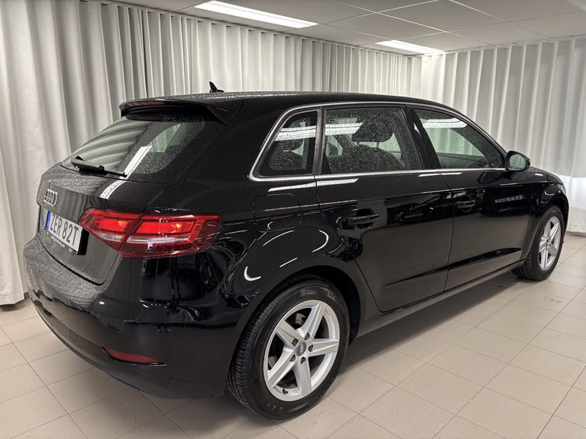 Bild 3 av Audi A3 Sportback 35 TFSI 150 HK PROLINE