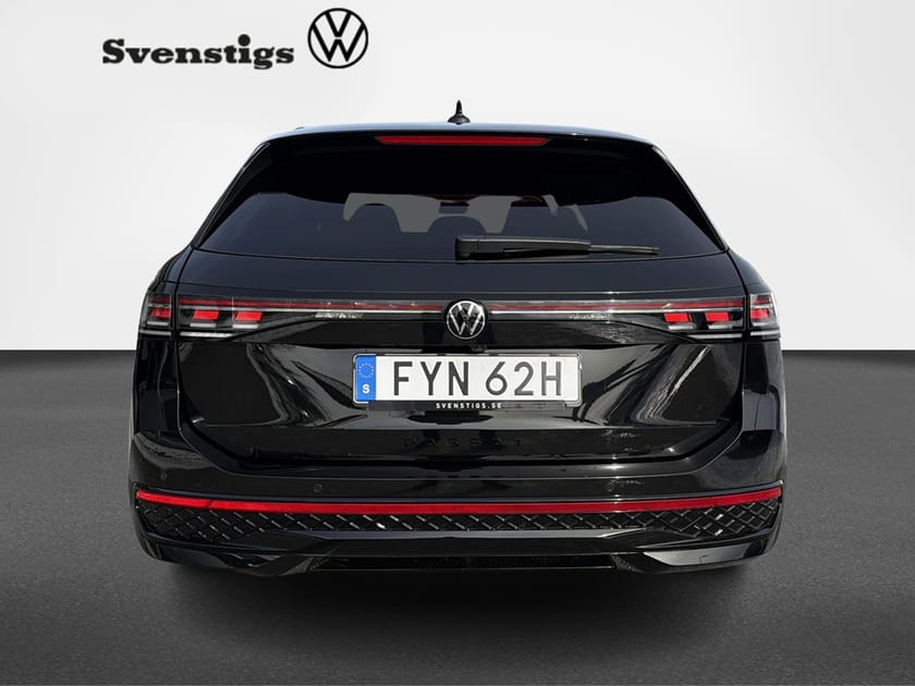 Bild 4 av Volkswagen Passat Variant eHybrid 272 R-Line Black Drag KAMPANJORD PRIS 574