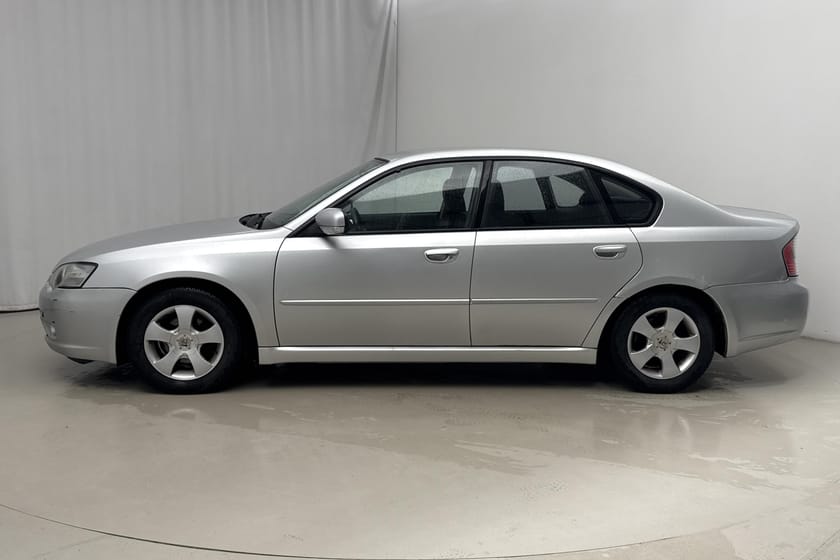 Bild 3 av Subaru Legacy 2.5i Sedan (165hk)