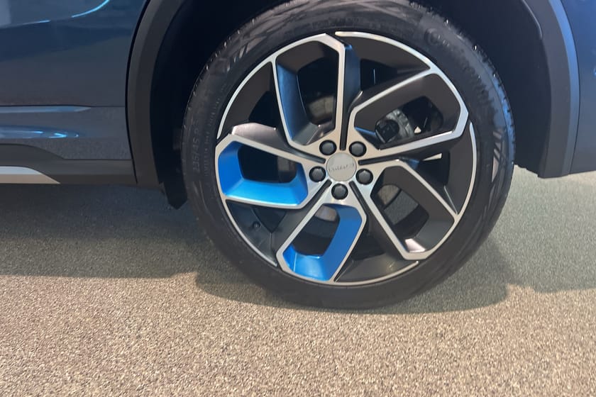 Bild 2 av Lynk & Co 01 PHEV 