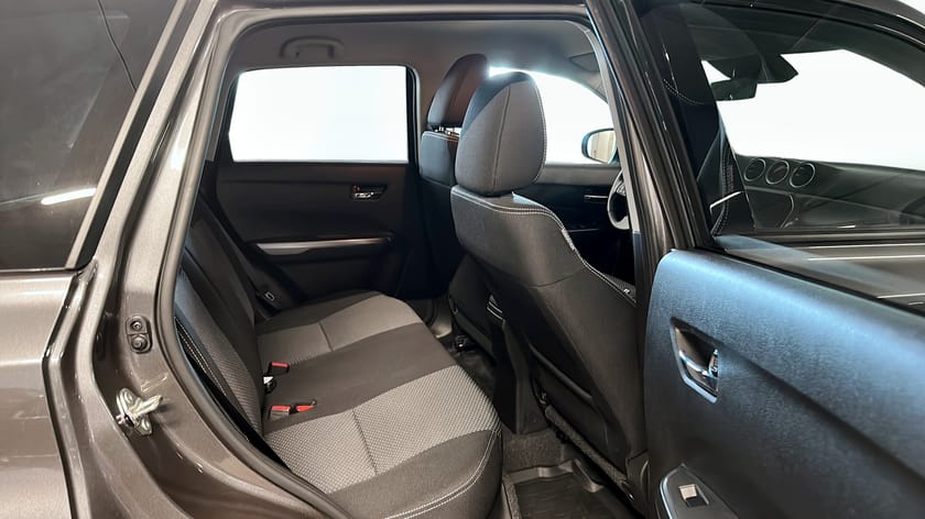 Bild 5 av Suzuki Vitara Hybrid AllGrip Automatisk 110hk Sommarkampanj 3,95%