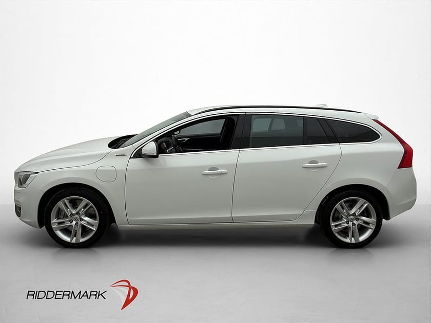 Bild 4 av Volvo V60 D5 AWD 231hk Momentum P-Värmare Dragkrok