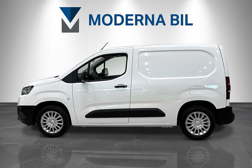 Bild 2 av Toyota ProAce City 1.2 Turbo 130hk Aut Moms 3-sits B-kamera CarPlay