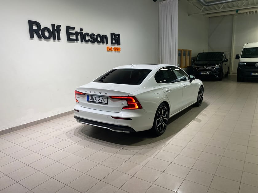 Bild 5 av Volvo S60 Recharge T8 Polestar Engineered