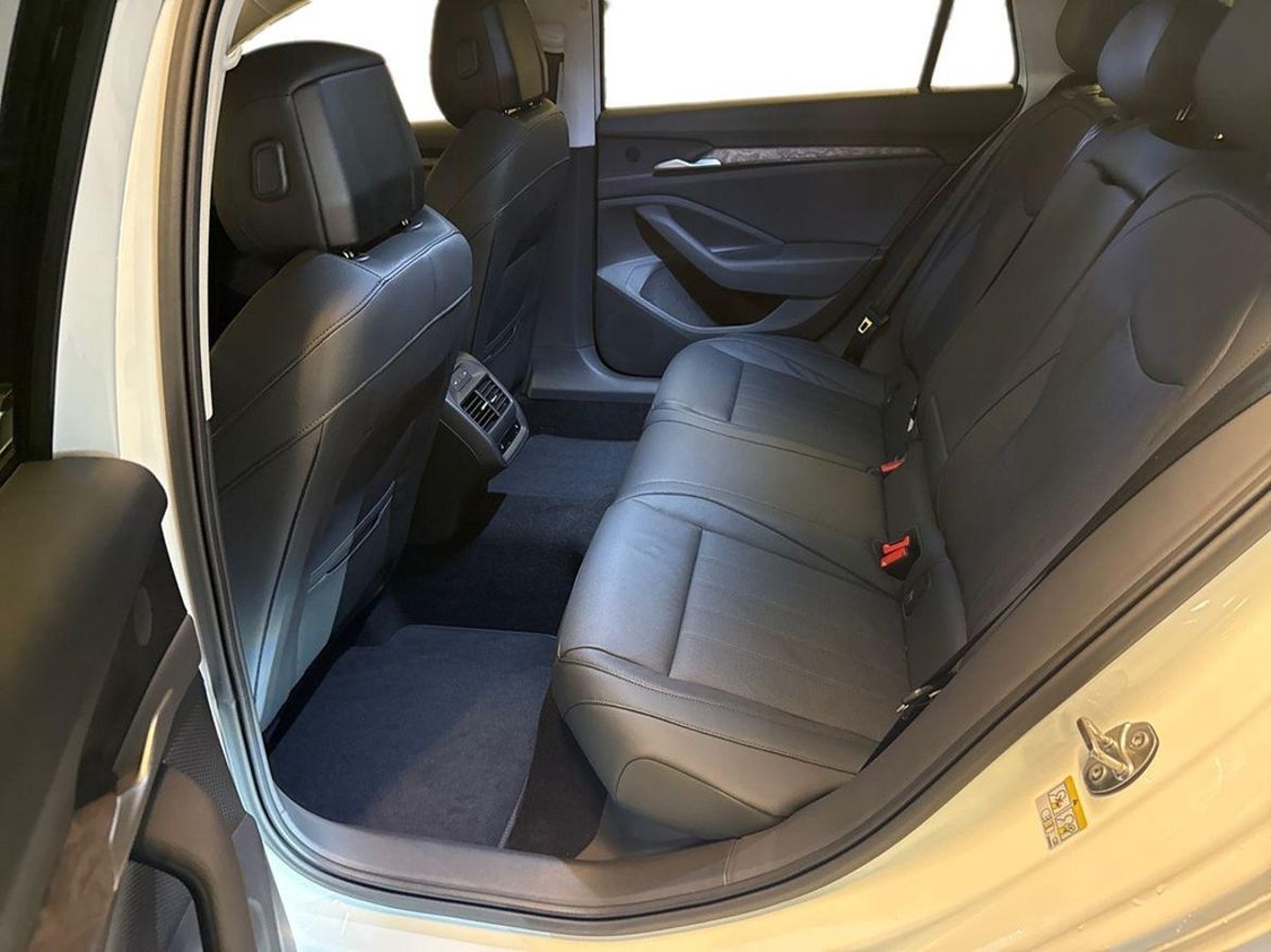 Škoda Škoda Superb iV Kombi — bild 19